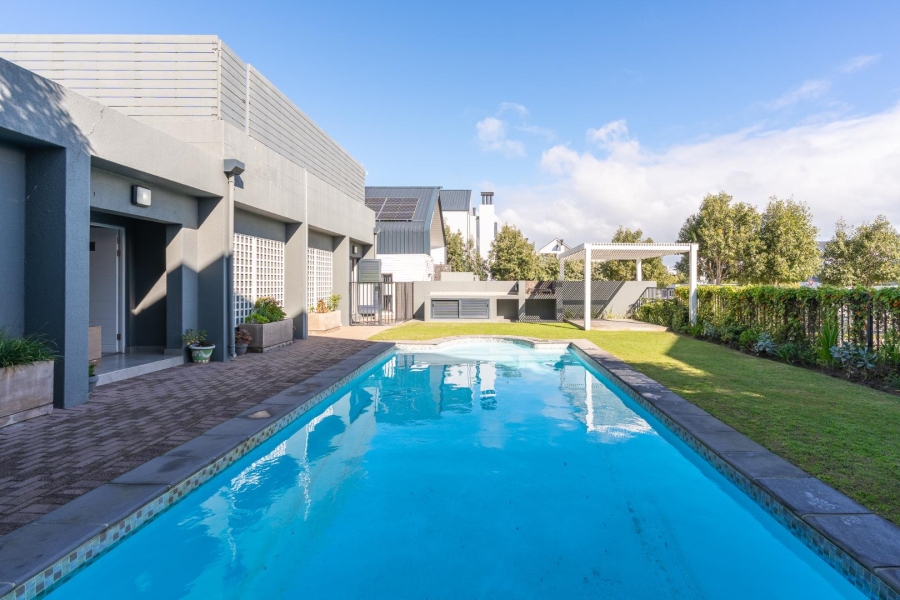 2 Bedroom Property for Sale in Burgundy Estate Western Cape